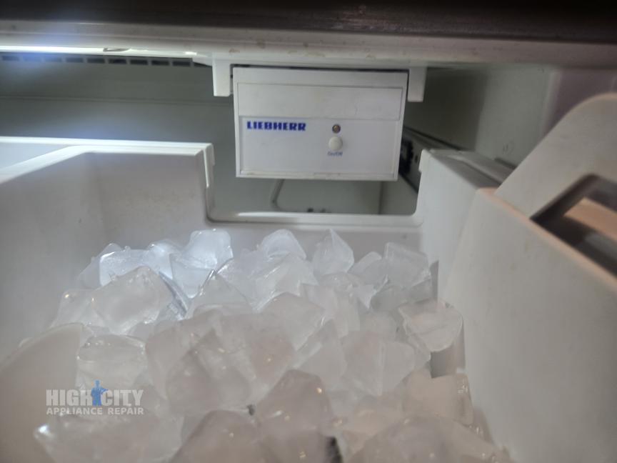 Appliance repair photo (3)