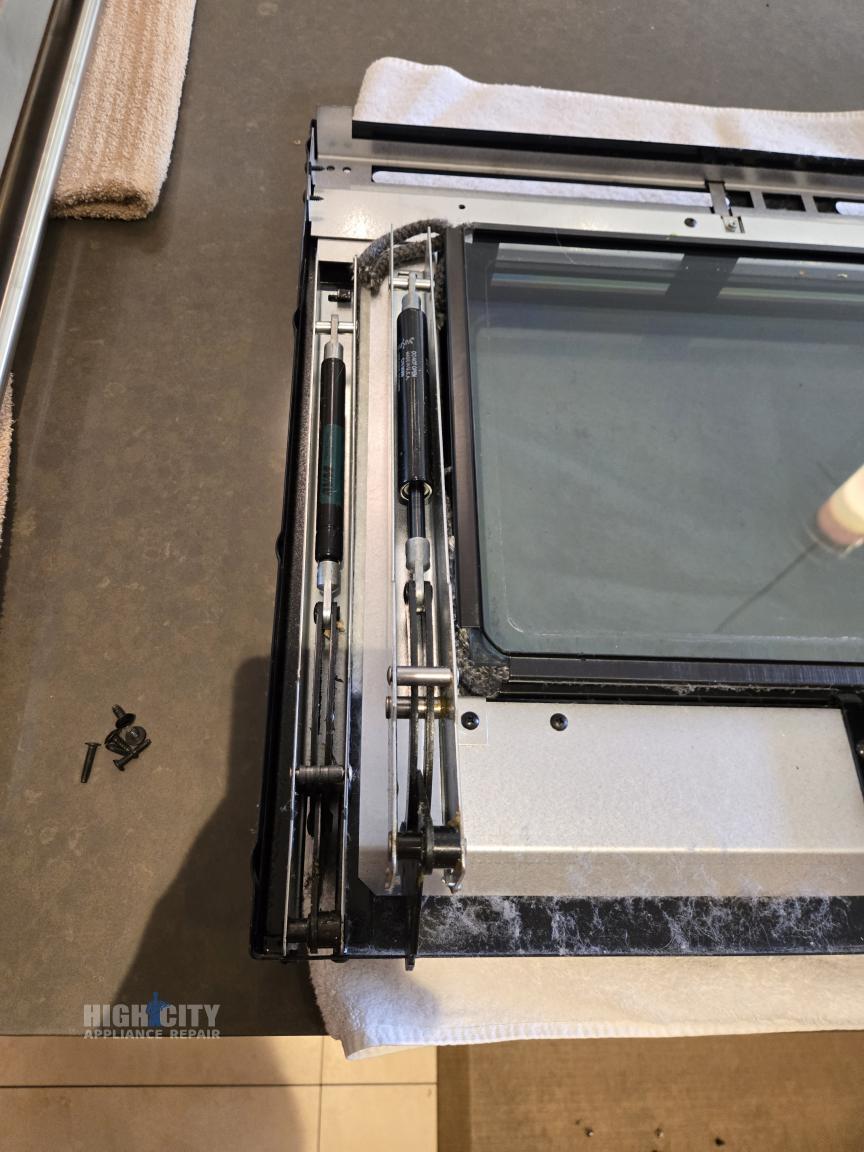 Appliance repair photo (6)