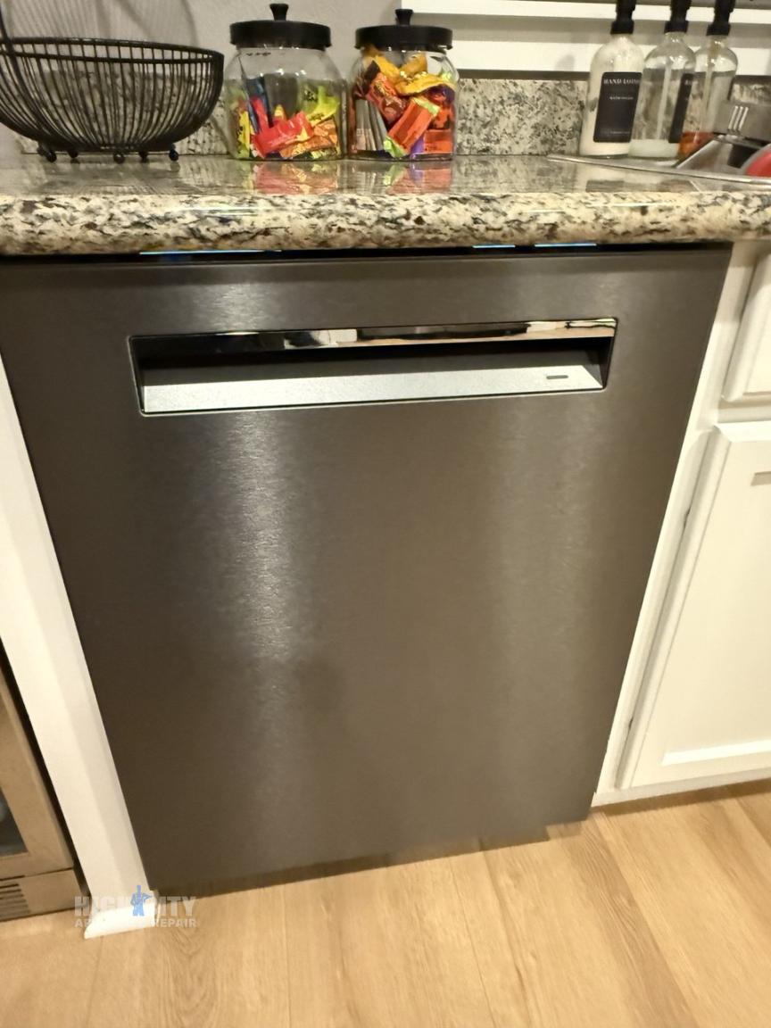 Appliance repair photo (1)