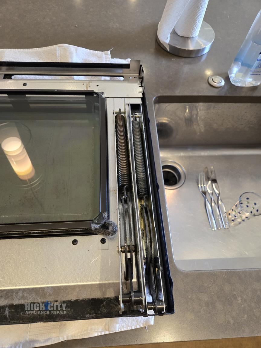 Appliance repair photo (7)