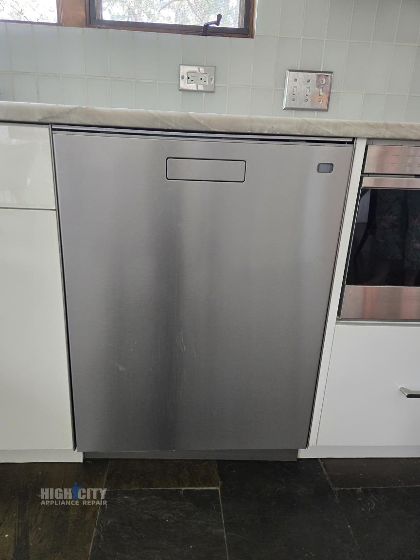 Appliance repair photo (1)