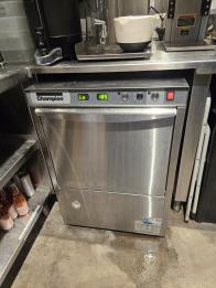 Commercial Dishwasher photo