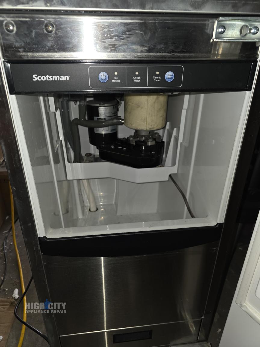 Appliance repair photo (3)