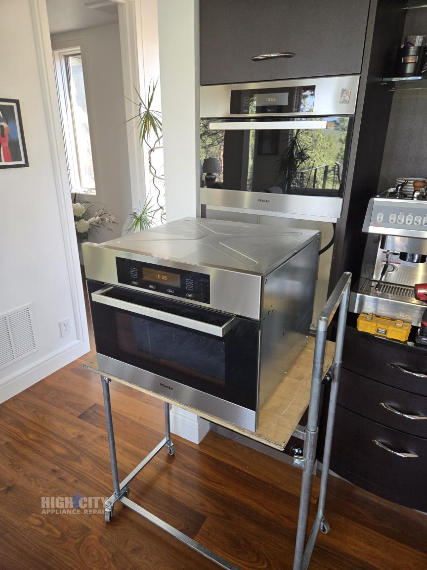 Appliance repair photo (1)